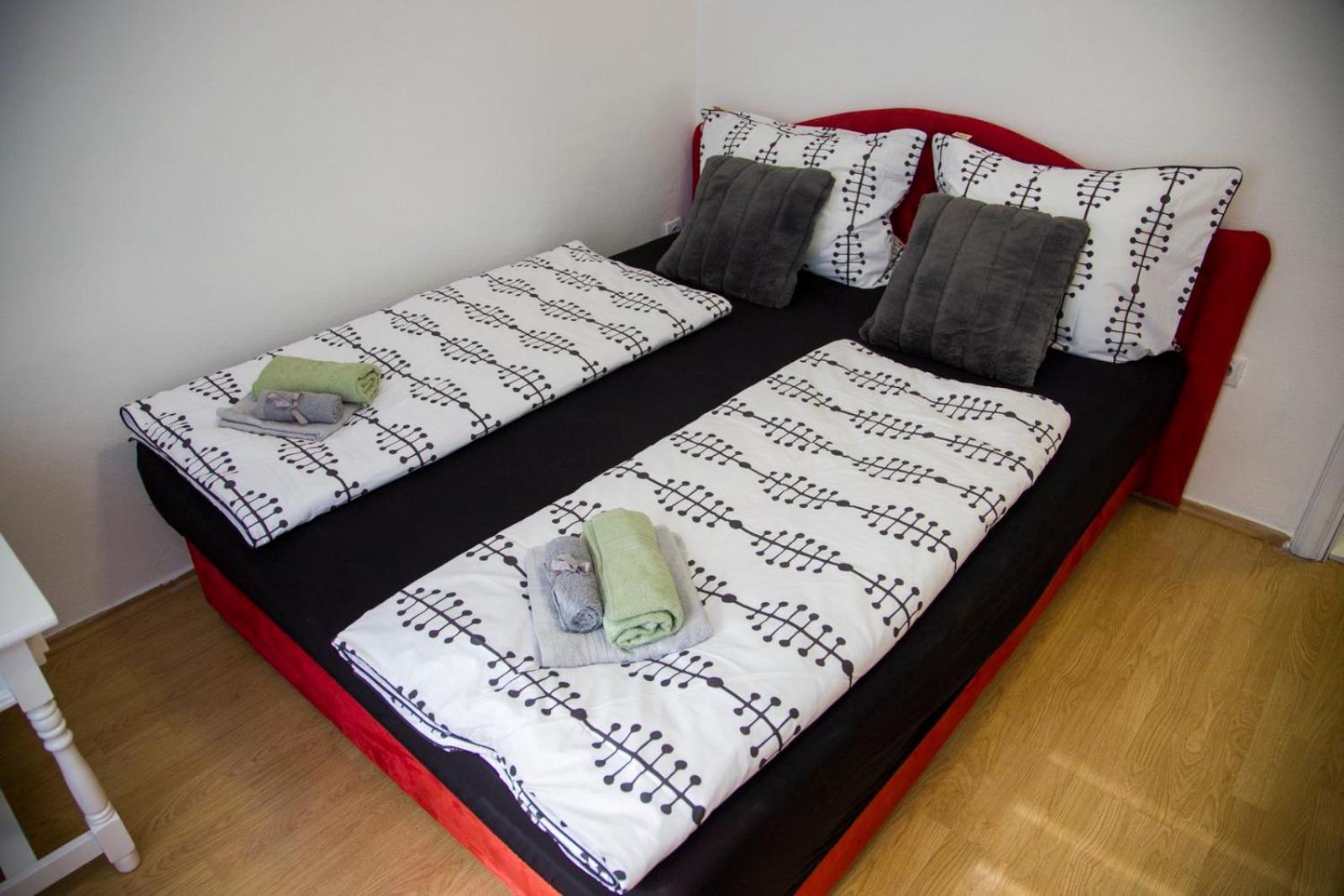 Apartman Puente Viejo 莫斯塔尔 外观 照片