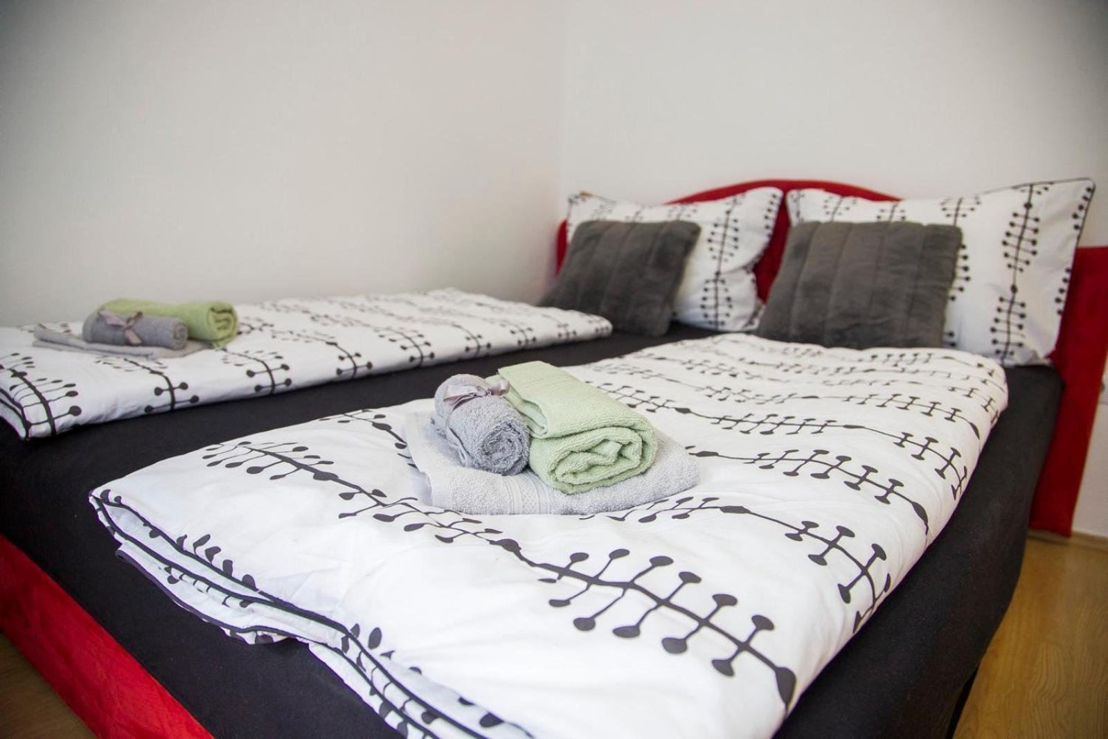 Apartman Puente Viejo 莫斯塔尔 外观 照片